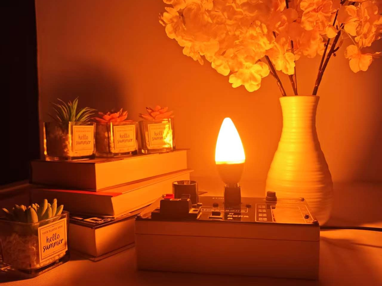 3W LED žiarovka bez modrej zložky LuDream - Amber (E14)
